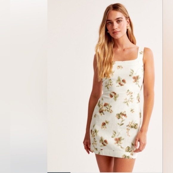 Abercrombie & Fitch Dresses & Skirts - Abercrombie & fitch linen-blend wide strap mini dress Strawberry medium tall NWT